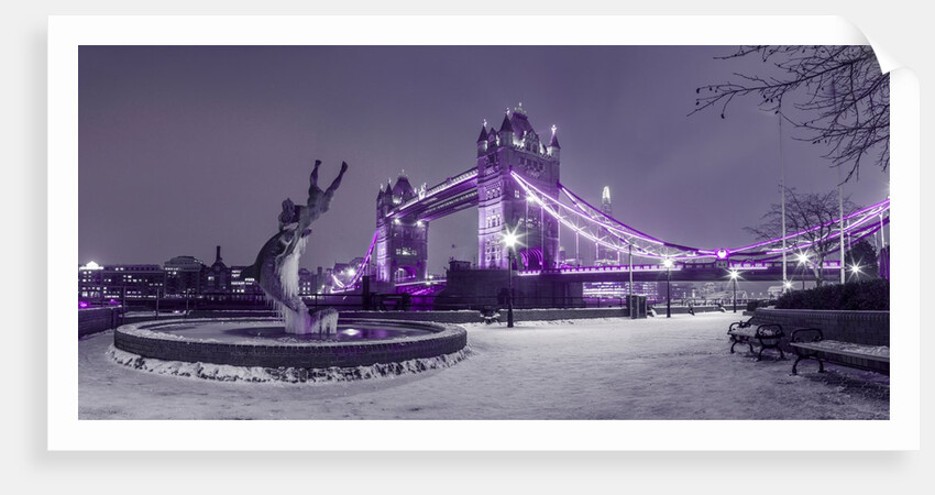 Dolphin fountain , London by Assaf Frank